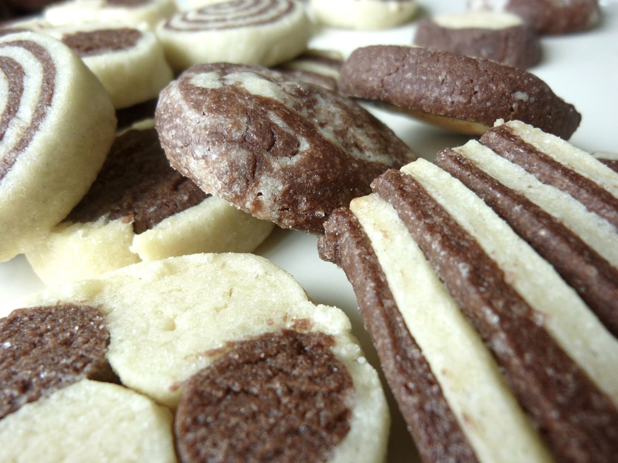 CHOCOLATE VANILLA COOKIES